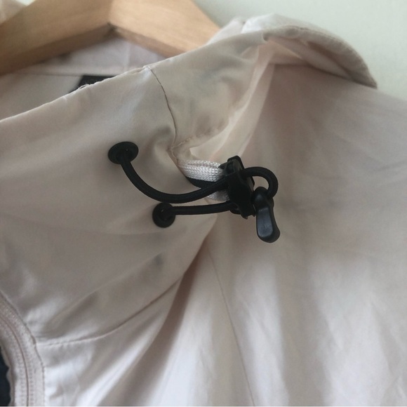 Adidas Men's Parley Wind Jacket Size Small - Picture 13 of 13